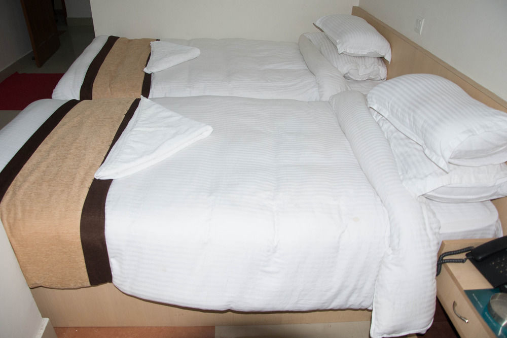 Oyo 123 Hotel Prince Plaza Katmandu Kültér fotó