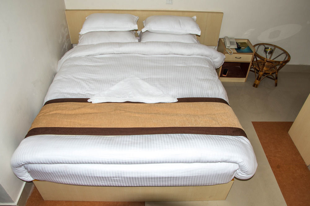 Oyo 123 Hotel Prince Plaza Katmandu Kültér fotó