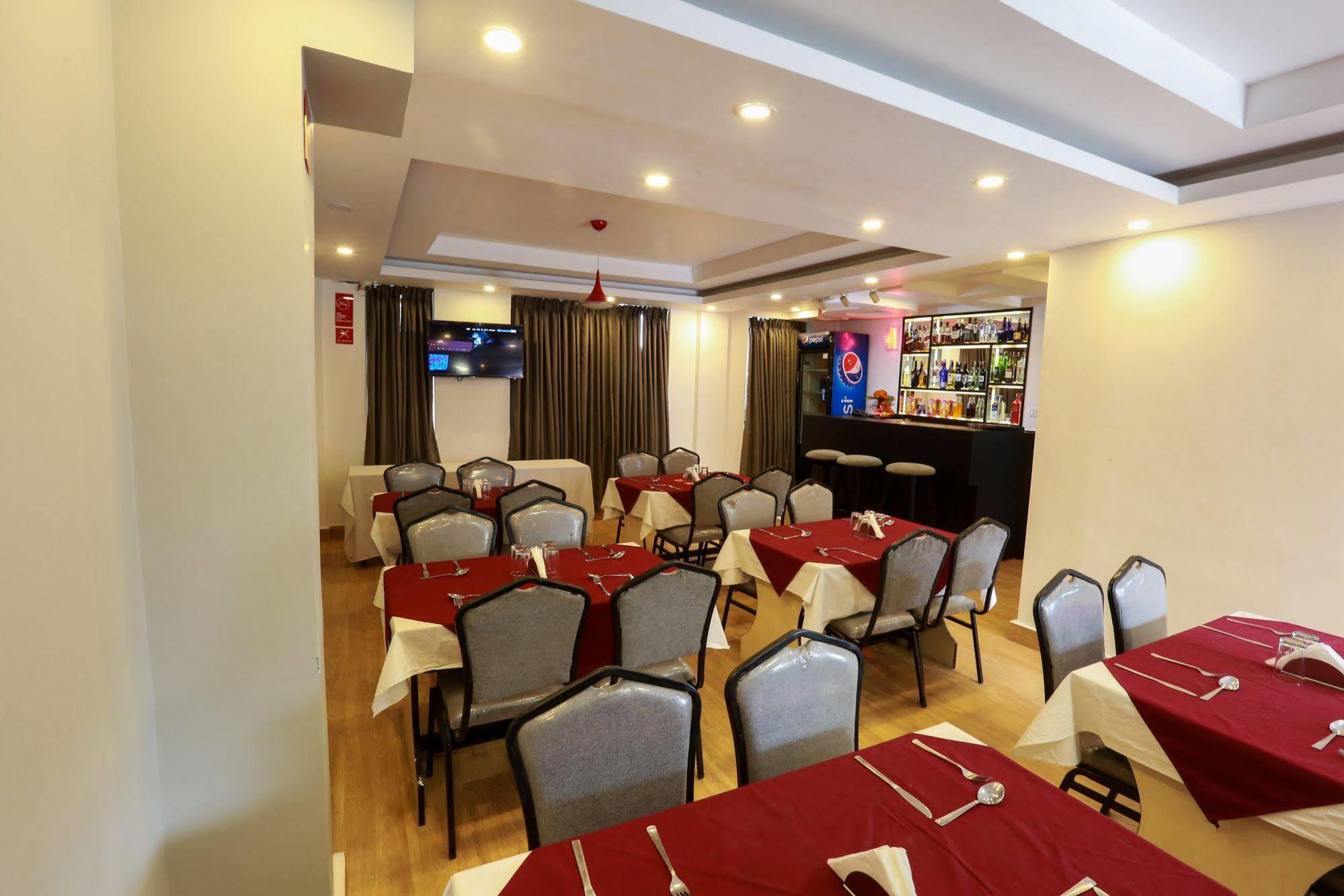 Oyo 123 Hotel Prince Plaza Katmandu Kültér fotó