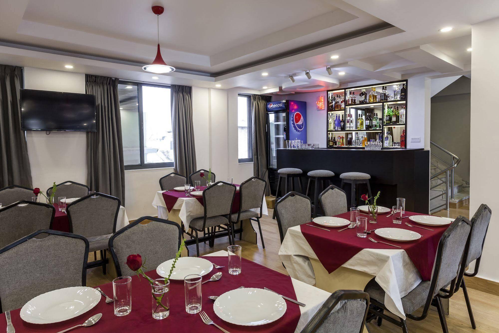 Oyo 123 Hotel Prince Plaza Katmandu Kültér fotó